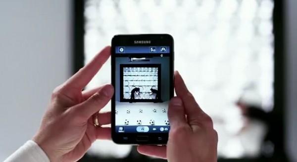 beck 600x328 Samsung soffre David Beckham pour son Galaxy Note