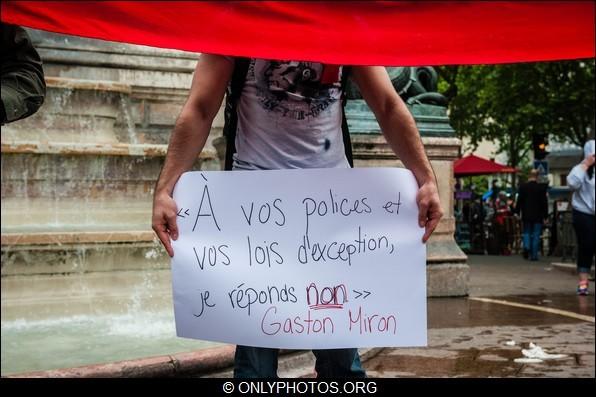 Rassemblement contre l'état d'exception au Québec, Paris. rassemblement-contre-etat-d exception-quebec-paris-0009