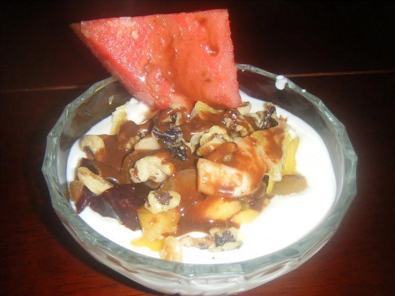 Mousse au fromage blanc, fruits, choco et noix Mousse au fromage blanc, fruits, choco et noix