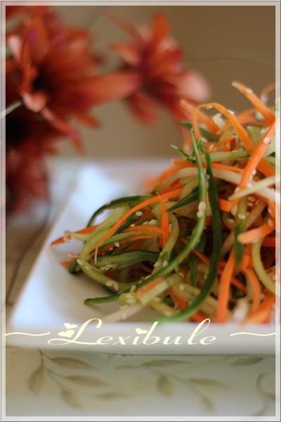 Salade de concombre et carotte au sésame