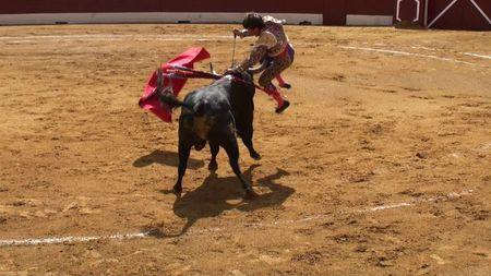 VIC : OREILLE POUR BAUTISTA ET RESPECT POUR BARRERA Antonio Barrera 2