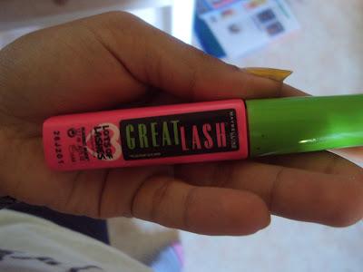 Revue : Colorama &Great; Lashes  Lots of Lashes Gemey maybelline