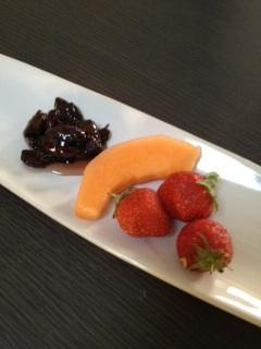 dessert original : le confit d'olive TOUT L’ETE DANS CETTE ASSIETTE DESSERT