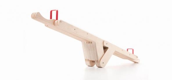 SeasawSeat : un banc convertible en balançoire ! SeasawSeat : un banc convertible en balançoire !