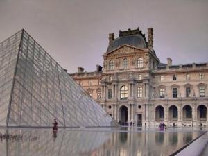 Gourmandise : Ladurée s’installe au Carrousel du Louvre