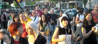 Crise sociale: Anticapitalistes, marxistes et pandas anarchistes Crise sociale: Anticapitalistes, marxistes et pandas anarchistes