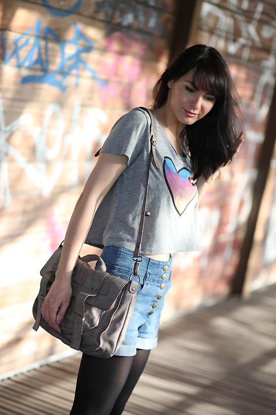 look_cropped_tee look cropped tee The power of love