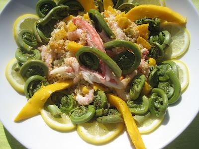 Duo de salades terre et mer, bulghur aux fruits de mer et  têtes de violon à la mangue