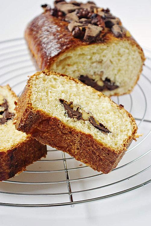 Pain au chocolat et aux noix Pain aux noix et chocolat