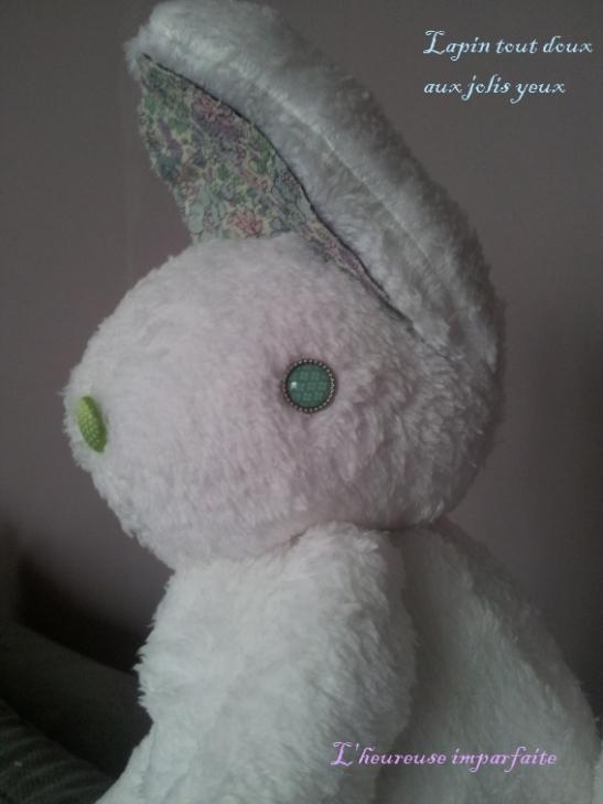 jolis yeux 1 Une peluche toute douce : joli lapin