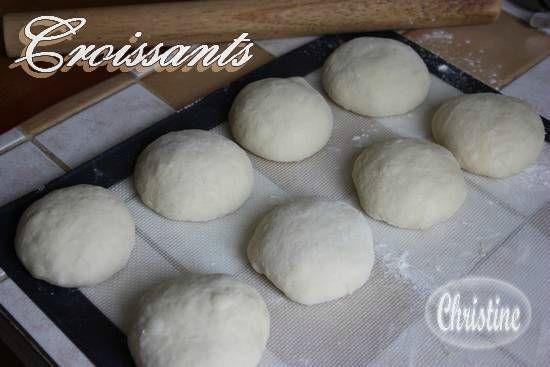 ~~ Croissants (recette sans prise de tête) ~~ IMG_5809