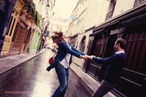 Aurore & Aurélien : séance d’engagement, Paris (75) Aurore & Aurélien : séance d’engagement, Paris (75)