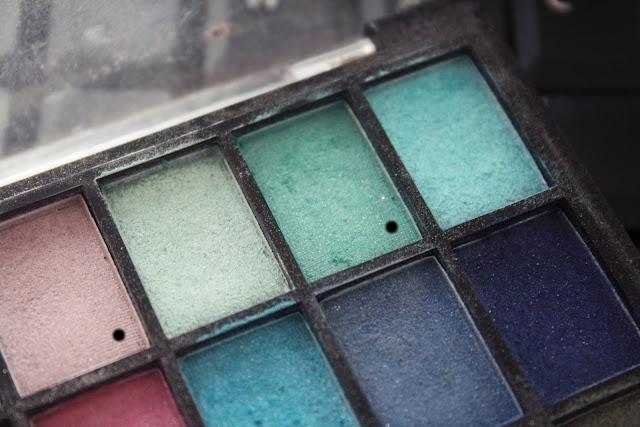 Je relève le Défi Make up N°2 d'UlookGeorgeous ! Je relève le Défi Make up N°2 d'UlookGeorgeous !