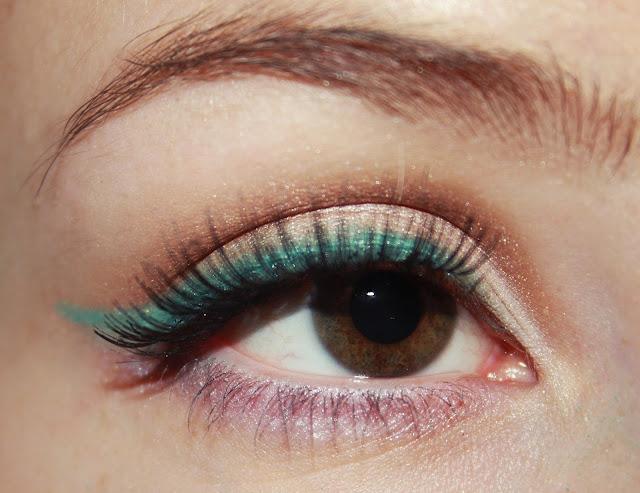 Je relève le Défi Make up N°2 d'UlookGeorgeous ! Je relève le Défi Make up N°2 d'UlookGeorgeous !