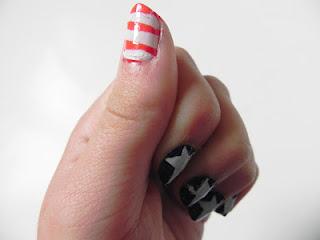 American flag nail art (using tape) - Nail art drapeau américain (technique du scotch)