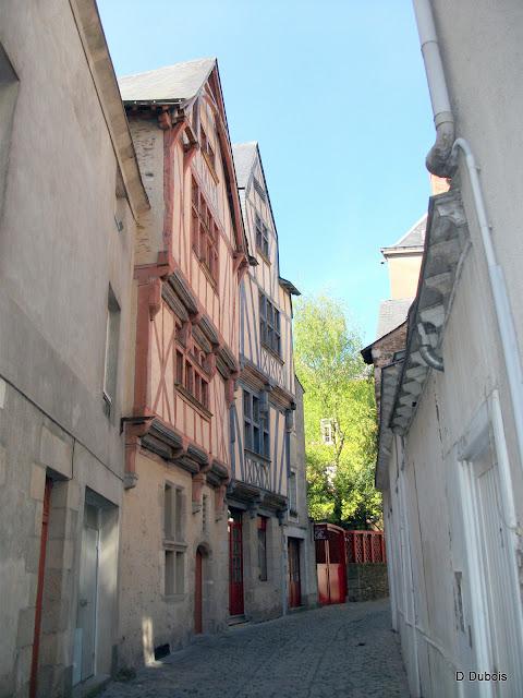 Nantes d' hier et d' aujourd' hui - la rue Bossuet