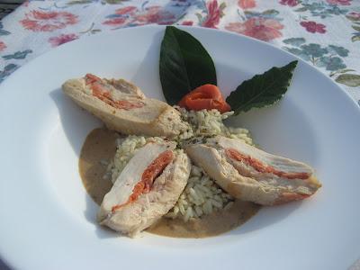 Ballottines de poulet au saumon fumé en sauce homardine