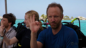 Critiques Séries : The Big C. Saison 3. Episode 9. Vaya Con Dios. vlcsnap-2012-06-11-19h00m25s155.png