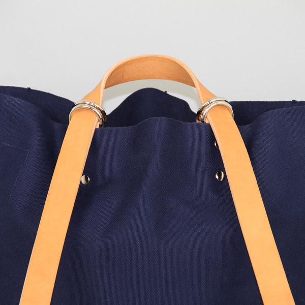 School_Bag_in_navy_6_grande The OEN – E-shop