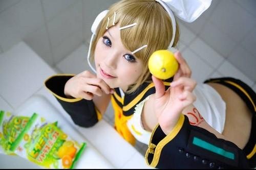 Bordeland revient bientôt ;) rin-kagamine-vocaloid-2051543ed6.jpg