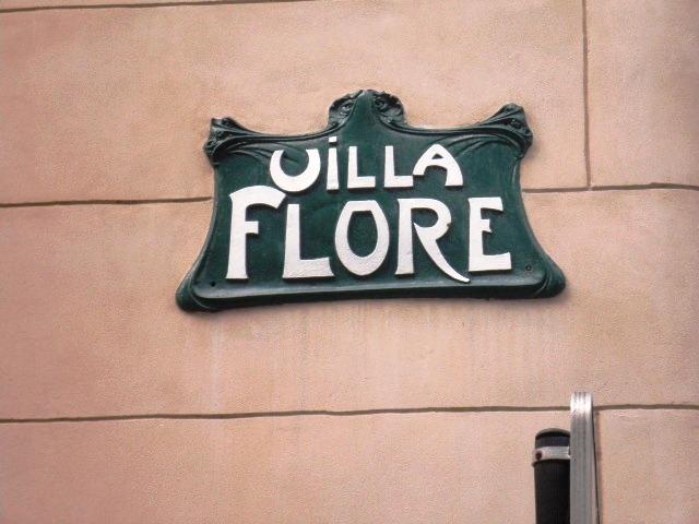 Villa Flore Plaques des rue de Paris n°2