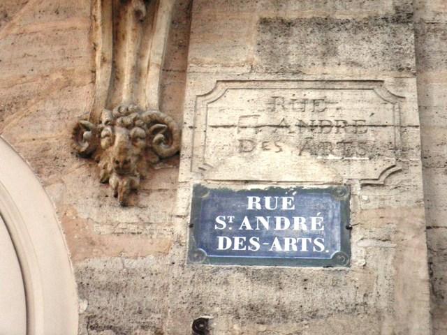 Rue Saint André des Arts Plaques des rue de Paris n°2