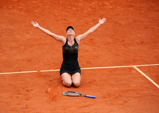 MARIA SHARAPOVA TRIOMPHE À ROLAND GARROS