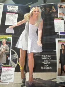 AvcVogMCAAMhznQ 225x300 Presse : Le magazine Closer évoque Britney dans sa dernière édition