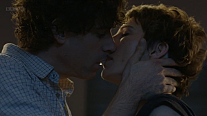 Critiques Séries : Episodes. Saison 2. Episode 6. Six. vlcsnap-2012-06-16-21h05m51s122.png