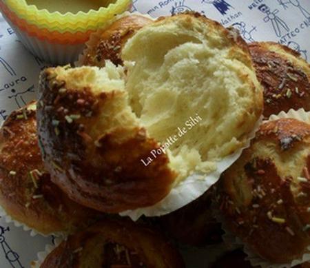 Petites brioches au yaourt SAM_2191