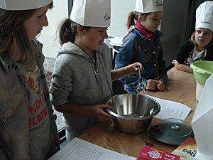 Cours de cuisine enfants juin 2012: 1ère partie juin-2012-5.jpg