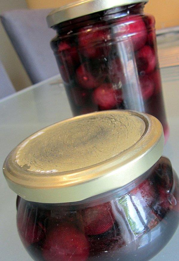 CERISES A L'EAU DE VIE cerises-eau-de-vie.jpg