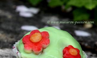 Cupcakes de printemps : fraise, verveine et chocolat blanc