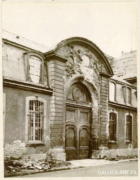 L'entrée du Musée des Beaux-Arts Musee Beaux Arts2.1