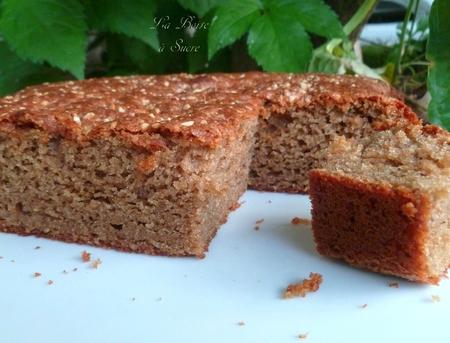 Gâteau à la crème de marrons et noisettes torréfiées Gâteau marrons noisette 3