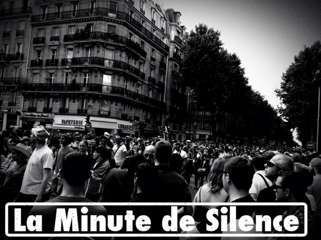 GAY Pride 2012 Paris La Minute de Silence pour les victimes du Sida La Gay Pride Paris 2012 en direct
