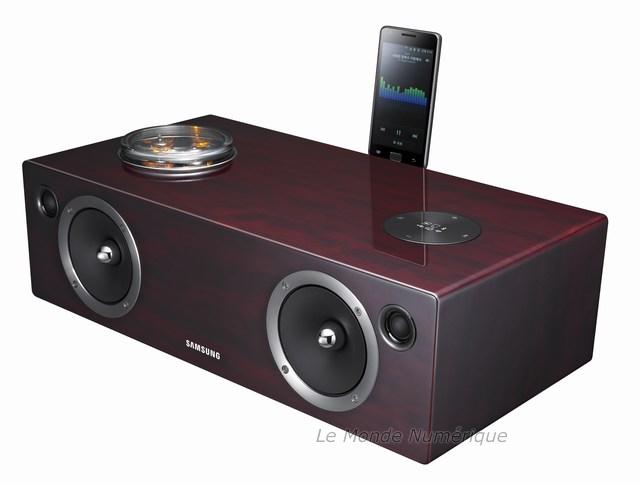 Samsung lance officiellement 3 stations d’accueil Hi-Fi pour appareils Android et iOS dont une avec ampli à lampe Samsung lance officiellement 3 stations d’accueil Hi-Fi pour appareils Android et iOS dont une avec ampli à lampe
