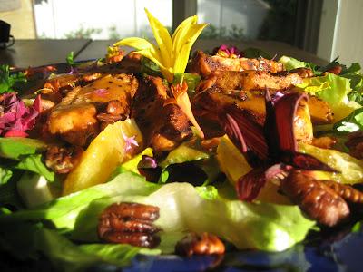 Salade de poulet tiède au parfum tropicale