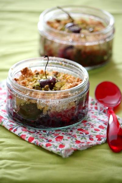 crumblecerise Crumble aux cerises pour faire venir lété