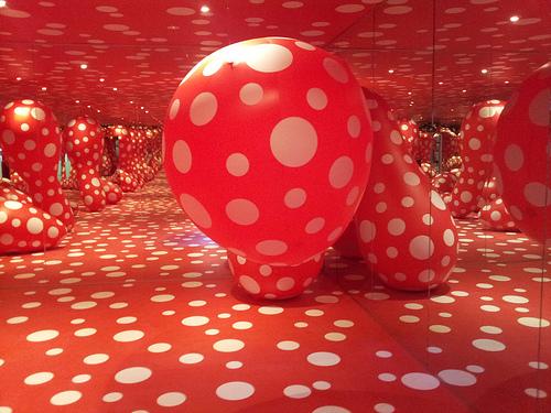 Le nouveau musée des Abattoirs: verdict positif! (by Stefania) Yayoi Kusama, Dots Obsession