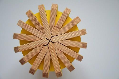 Tabouret Asterisk par Christina Sicoli Tabouret Asterisk par Christina Sicoli