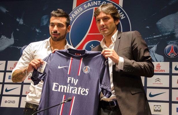 Présentation de Ezequiel Lavezzi au Paris-Saint-Germain img Src: 20minutes.fr article lavezziok Lavezzi, la première recrue du mercato du PSG