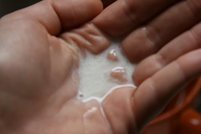 Une huile démaquillante au rendez vous ! Une huile démaquillante au rendez vous !