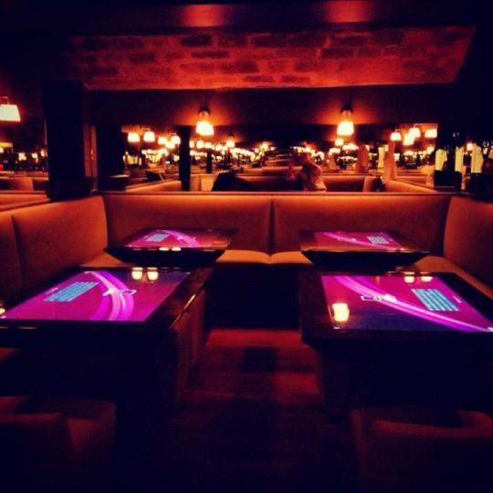 Le 1er bar high tech et tactile à Paris ! Le 1er bar high tech et tactile à Paris !