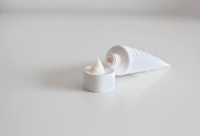 La Crème Douce Désincrustante d'Esthéderm La Crème Douce Désincrustante d'Esthéderm