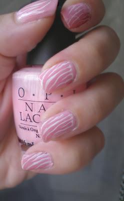 Manucure Sucre d'Orge avec OPI (Stamping Inside) Manucure Sucre d'Orge avec OPI (Stamping Inside)