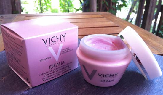 Enfin une crème efficace pour les peaux mixtes à grasses : Idealia de Vichy