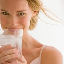 femme La détox pour retrouver le moral et être en forme tout l’été !!!