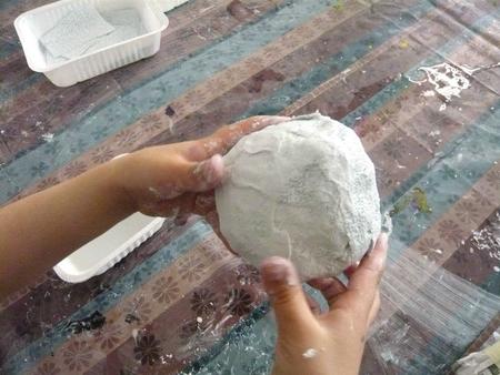 Brico Kids : Oiseaux de plâtre recouvrir de bandes de plâtre