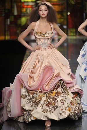 Le ptit défi du 7 septembre : John Galliano dior18